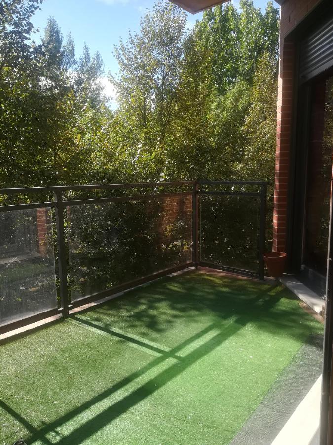 Apartamento La Terraza de Zahara Pamplona Exterior foto